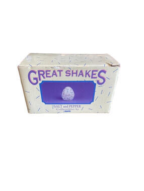 Vintage Great Shakes By Ganz Stackable Easter Egg Salt And Pepper Shakers